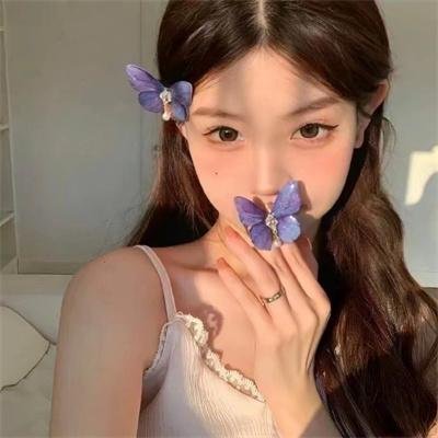 怪奇比莉Billie Eilish:我眼中的迷蒙世界